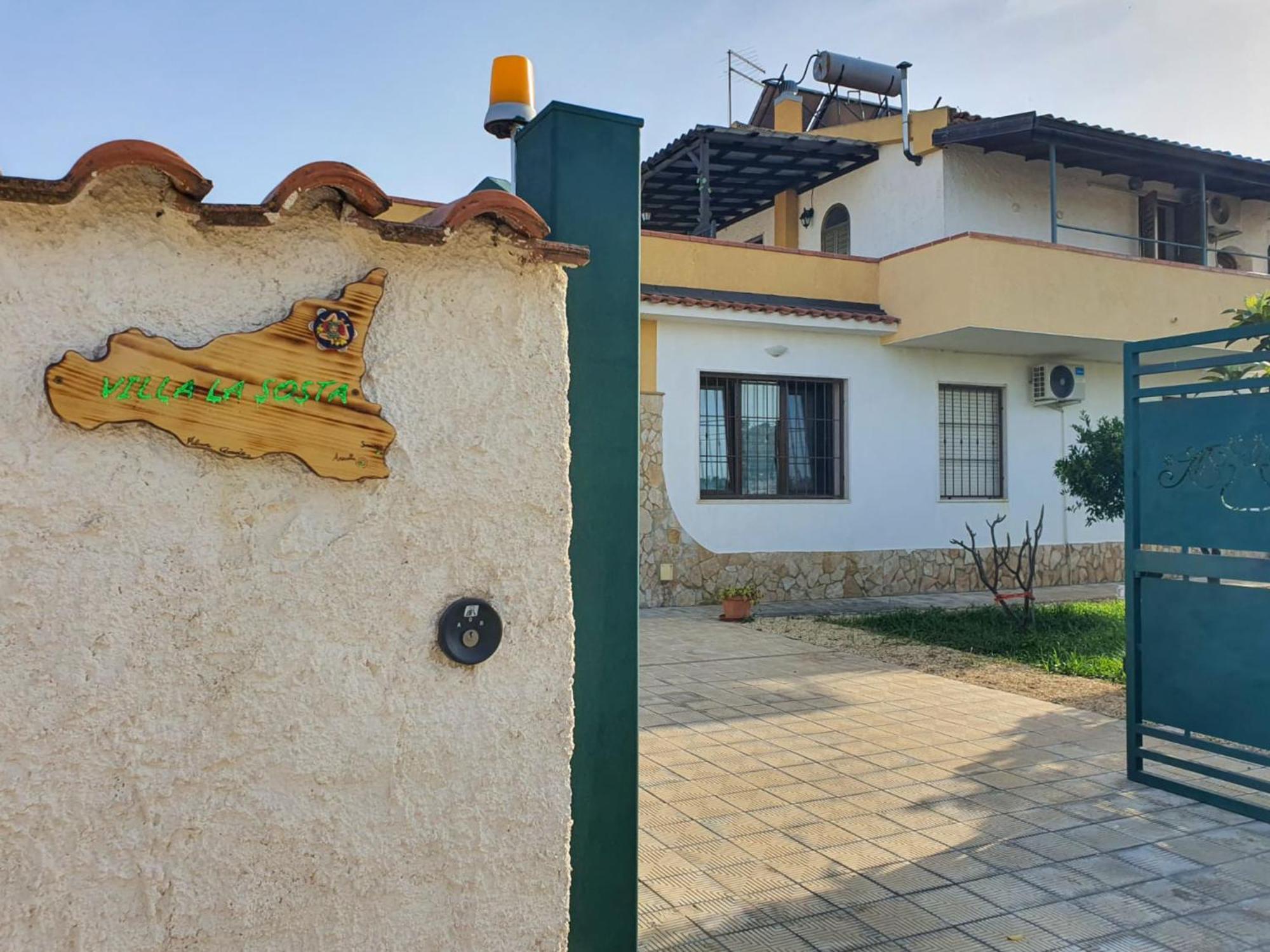 Villa La Sosta - 150M Dal Mare - Patio Privato E Areal Relax Arenella  Extérieur photo